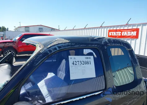 1997 Toyota Tacoma z USA, uszkodzony, nr VIN 4TAVL52NXVZ293424